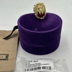 Unisex Gucci iconic Lionhead ring size large/8.5 made in Italy
